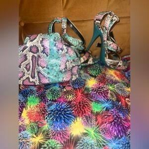 Lovely sandals with a matching bag